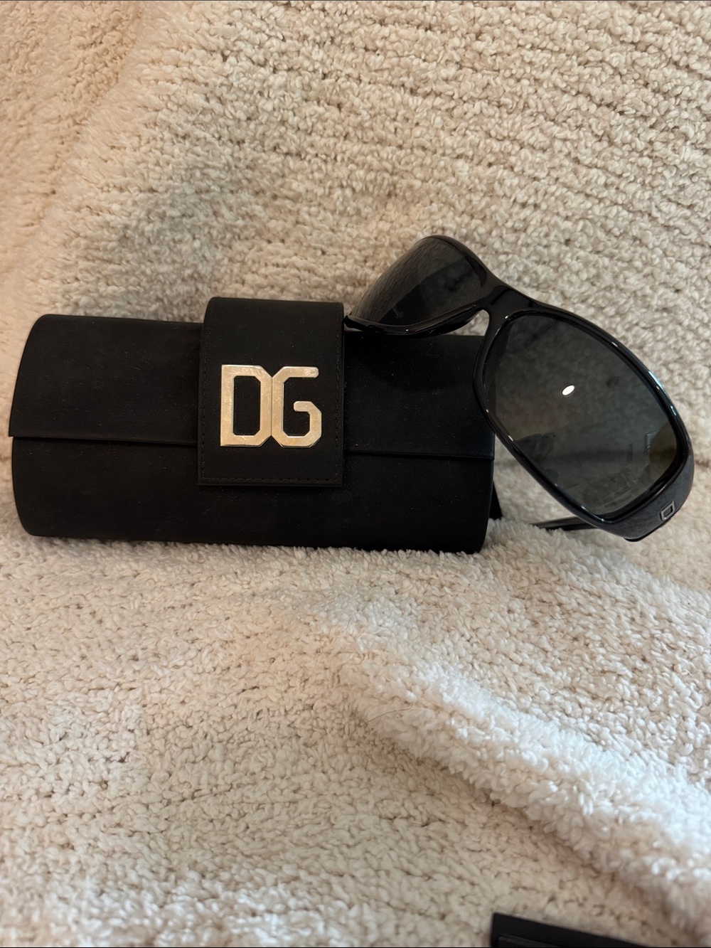 Vintage NEW Dolce & Gabbana Glossy Black Sunglasses with Dark Lenses - Picture 12 of 12